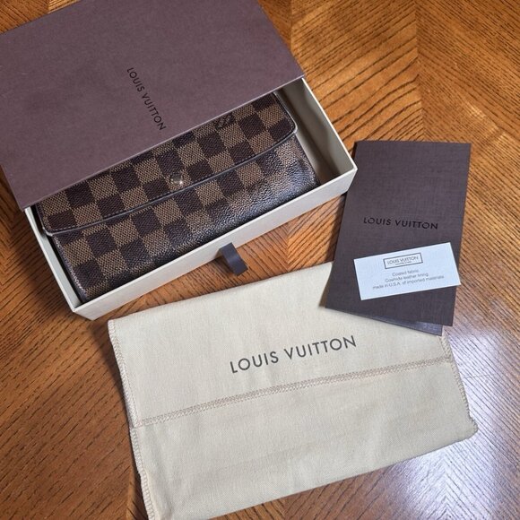 Louis Vuitton Brown Damier Wallet - Picture 4 of 13